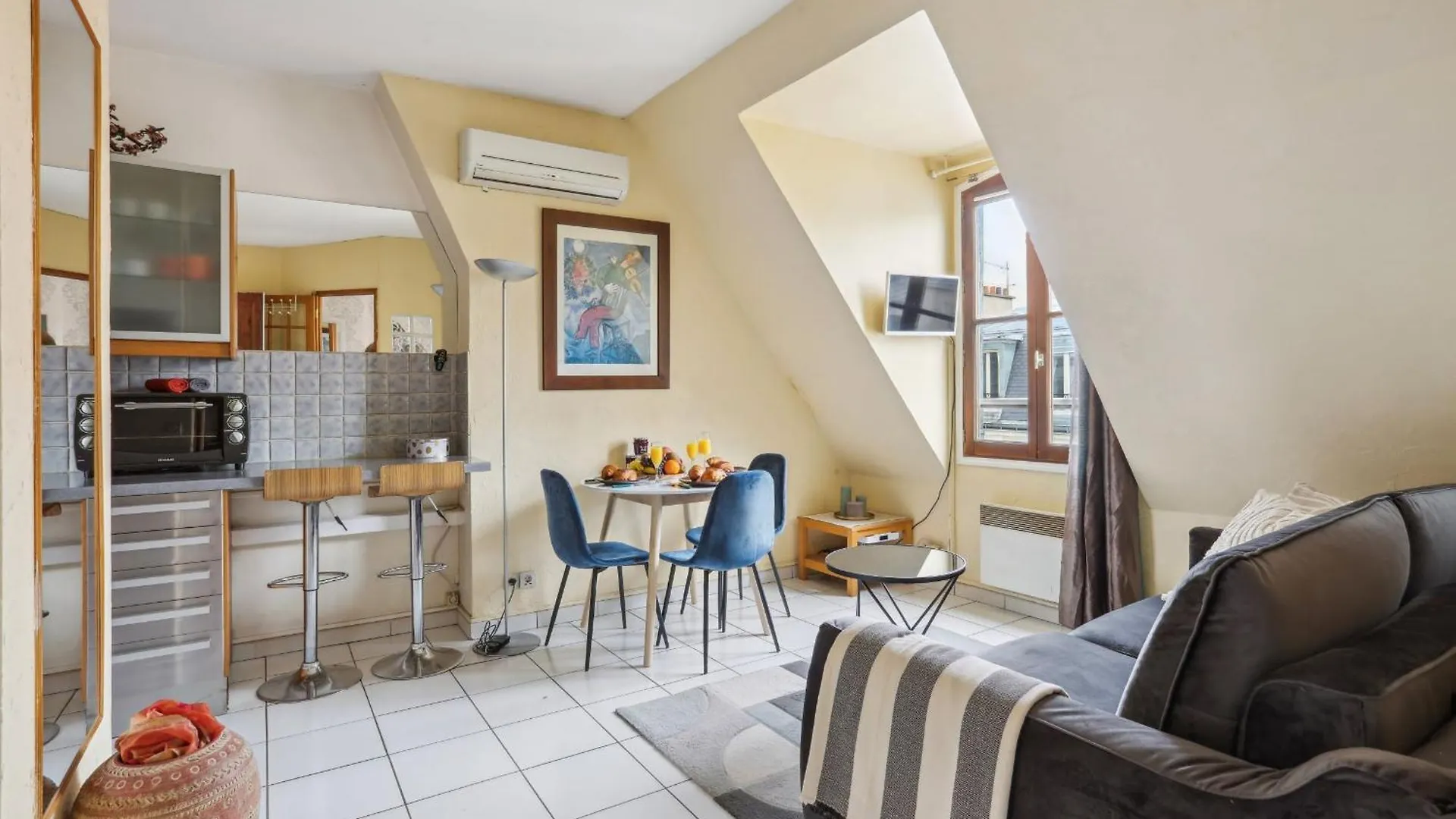 Apartment Invalides & Eiffel Tower 1Br - Cityapartmentstay Paris